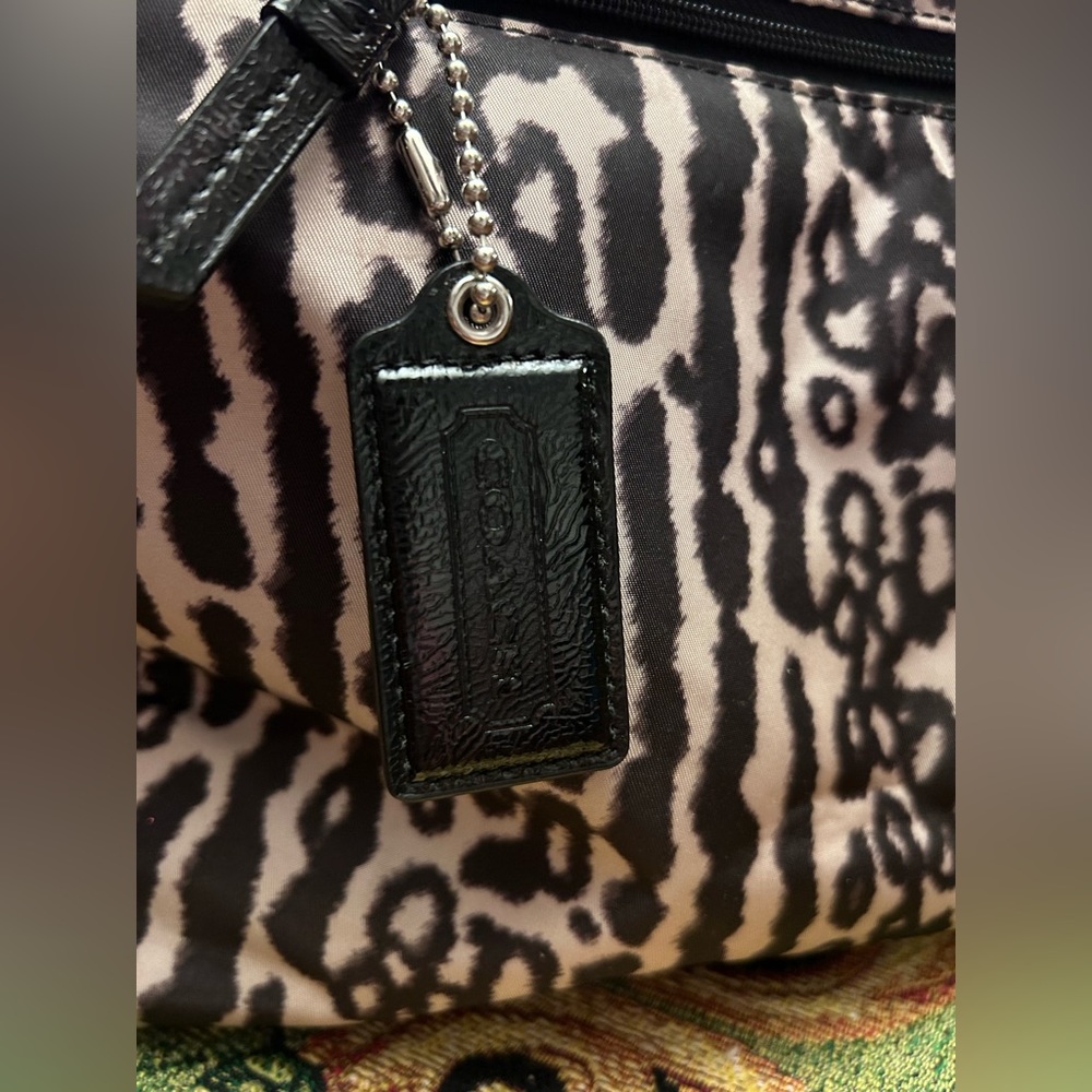 Authentic Coach (Multipurpose) Tote - image 7